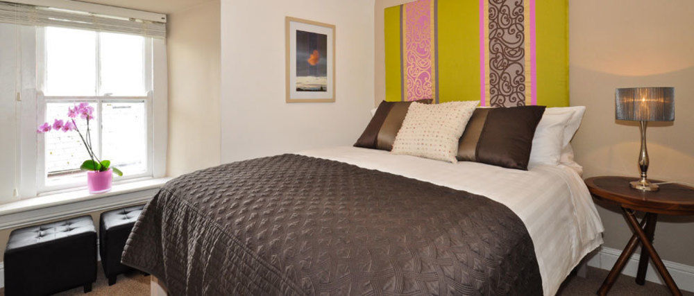 7 Cross Street Hotel Голуей Екстериор снимка